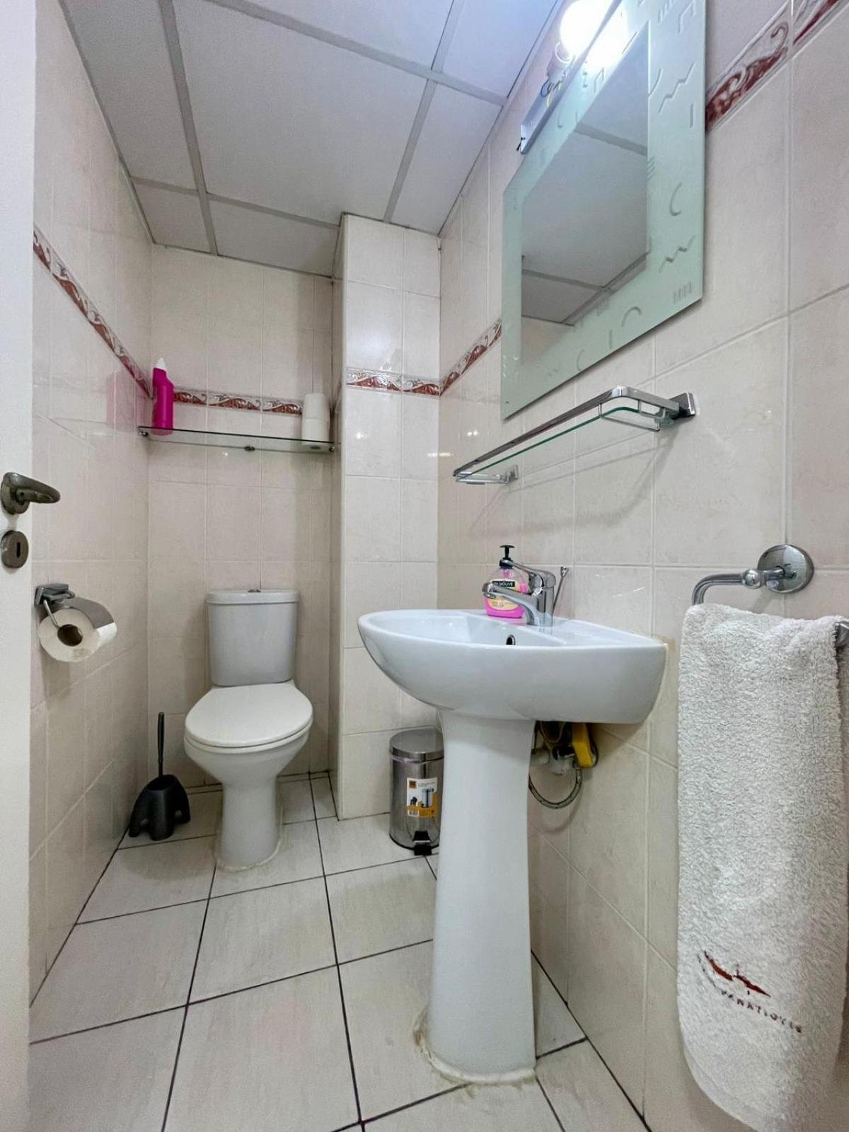 Sea View Suite In Makenzy Larnaca Exterior photo