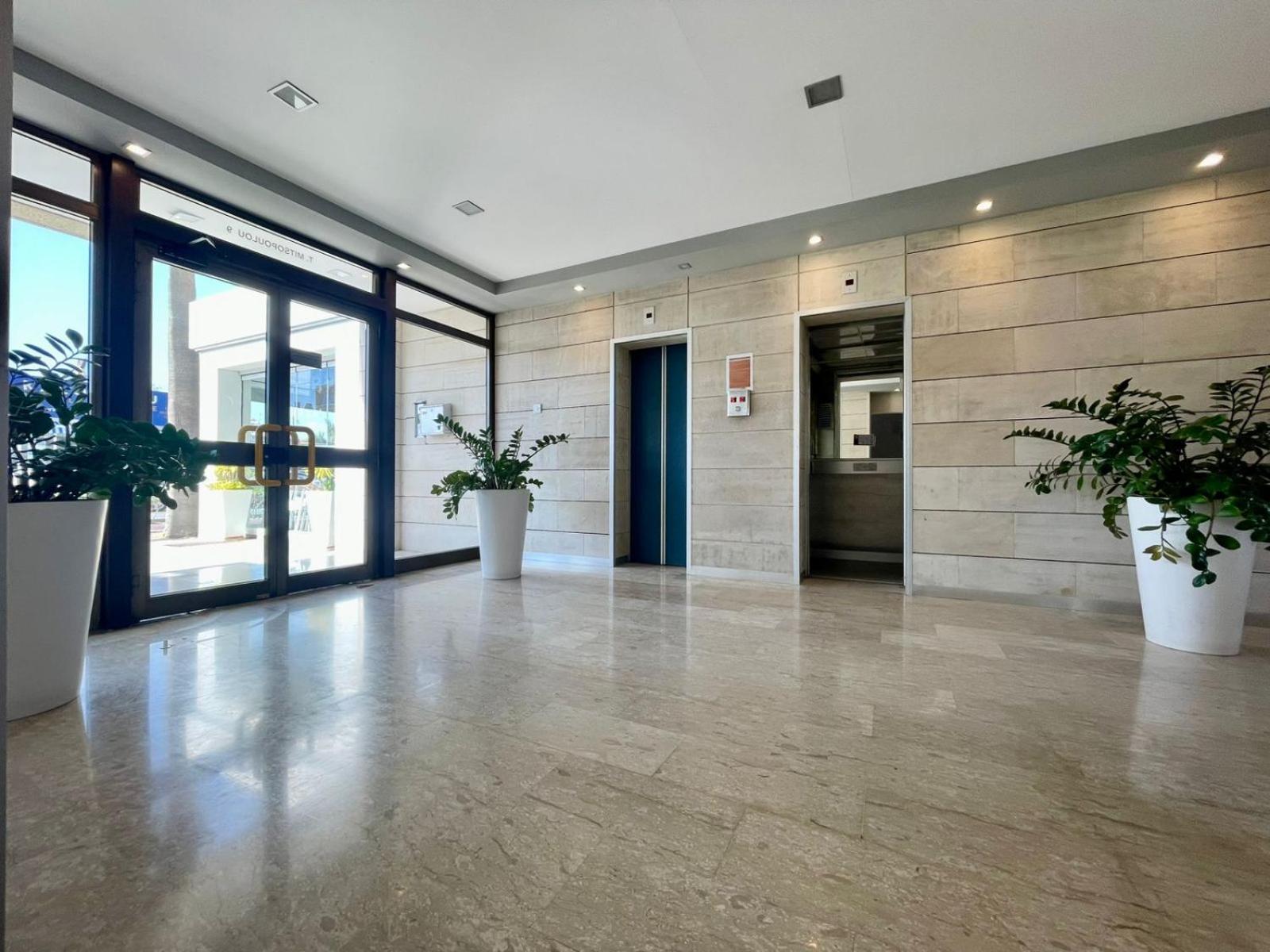 Sea View Suite In Makenzy Larnaca Exterior photo