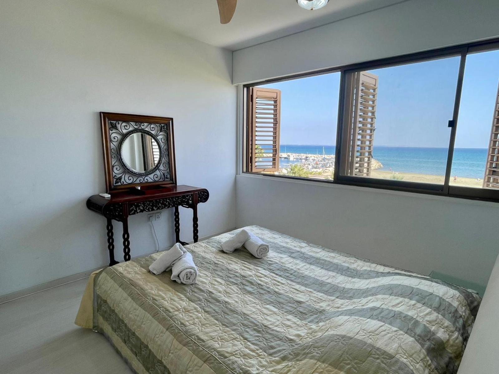 Sea View Suite In Makenzy Larnaca Exterior photo